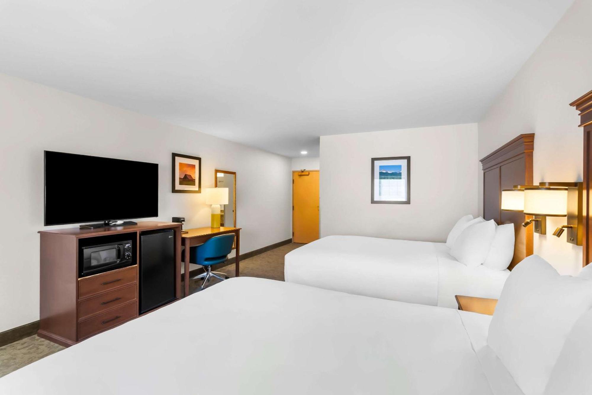 Comfort Inn & Suites Сюзънвил Екстериор снимка