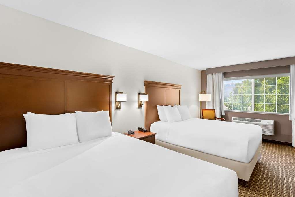 Comfort Inn & Suites Сюзънвил Стая снимка